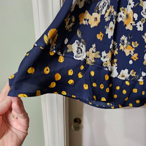 Lane Bryant V-Neck Floral Tank Top - Picture 4 of 8